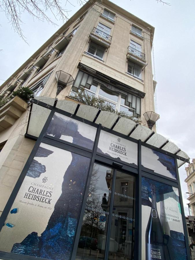 L'univers Hotel 4*
