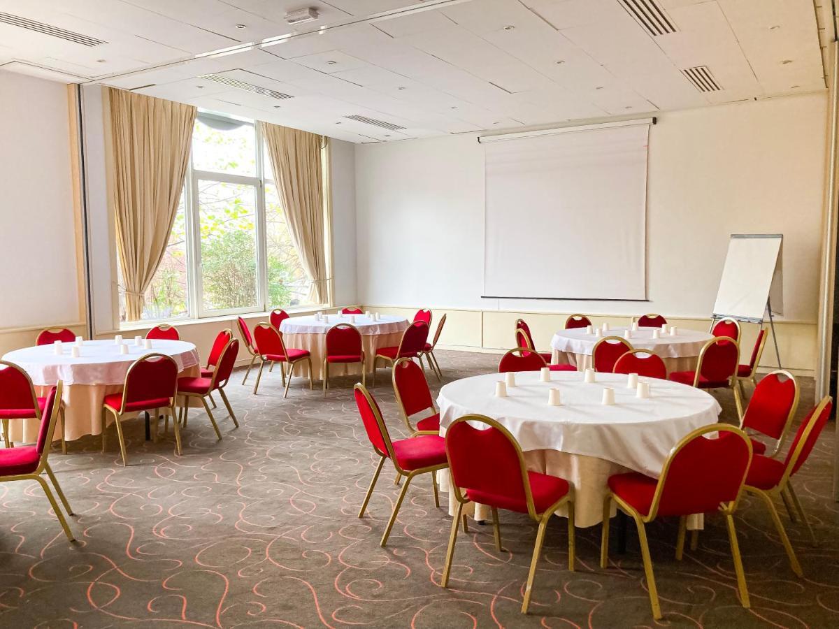 L'univers 4* Reims
